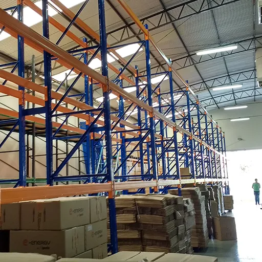 Mini porta pallets aplicados ao setor automotivo